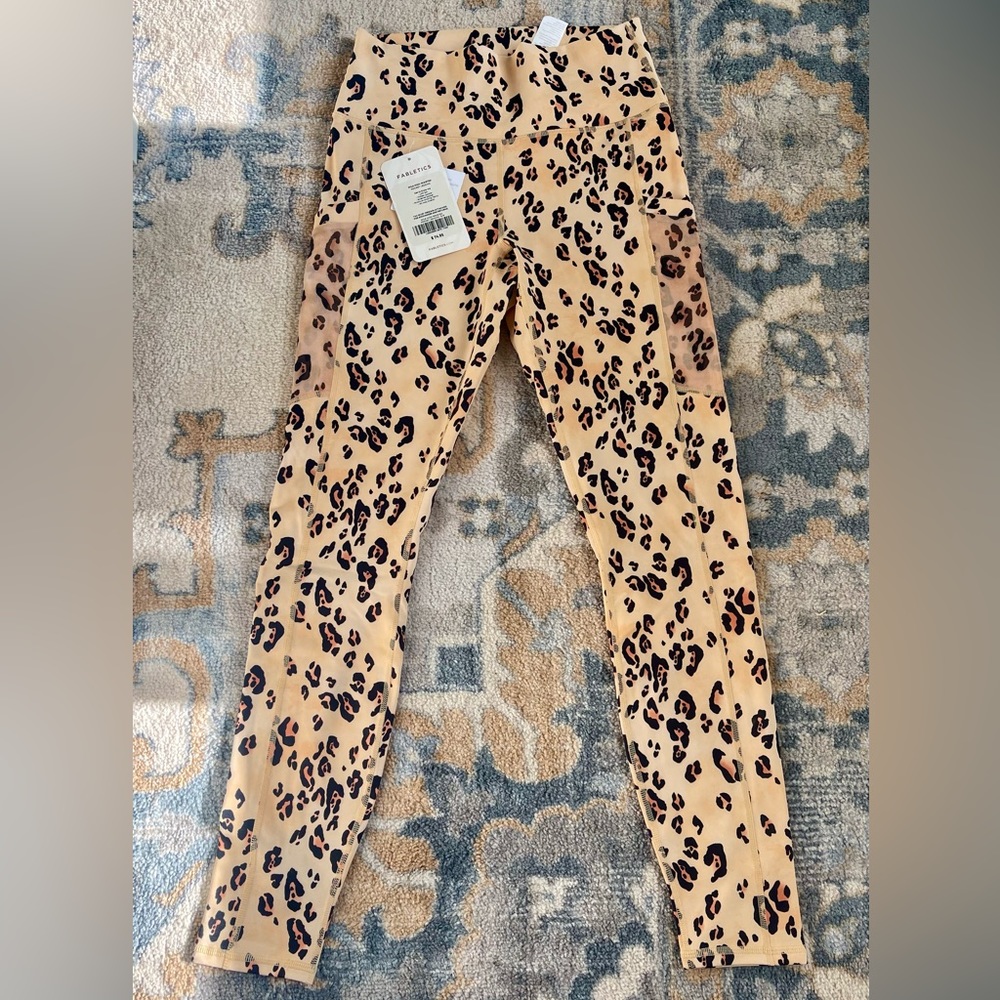 Fabletics power hold pocket leggings in small dessert leopard